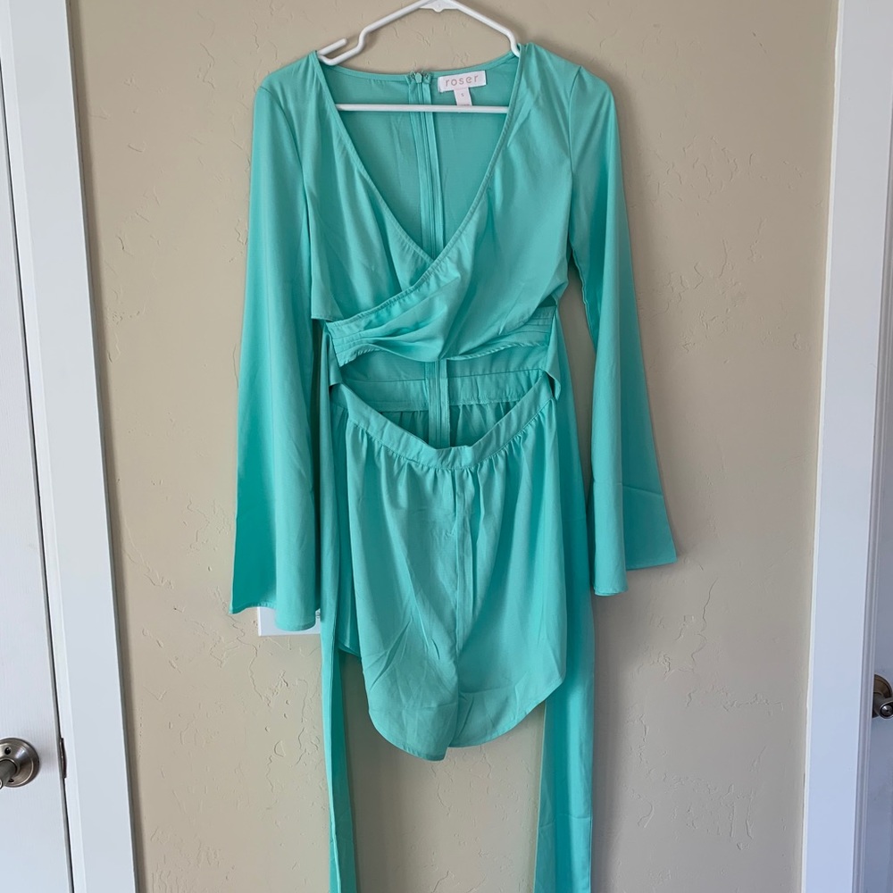 Riser Romper - Picture 2 of 3